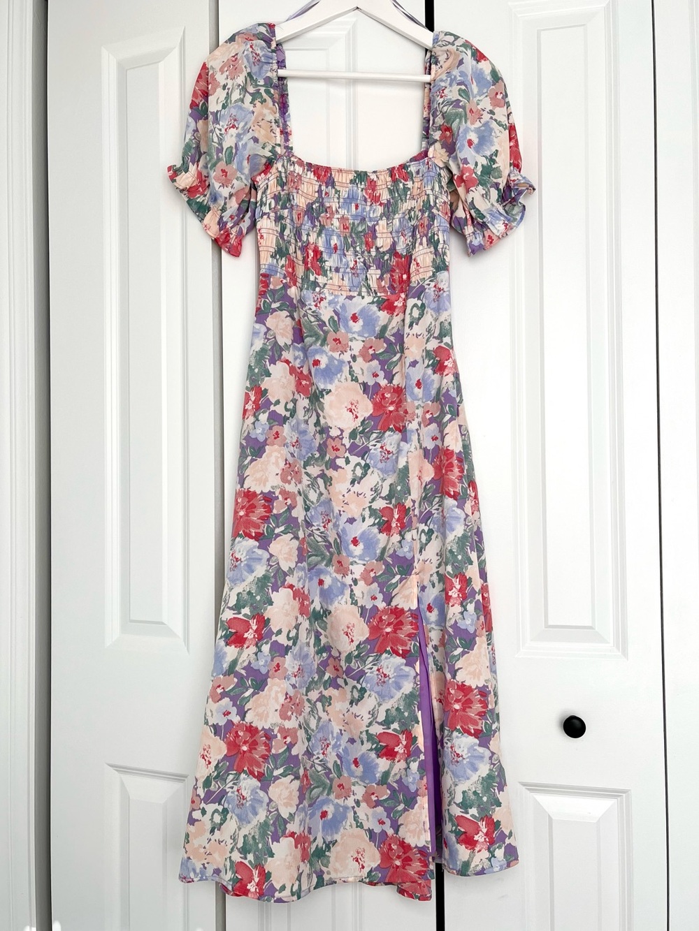 ASTR the Label Smocked Puff-sleeve Floral Midi Dress, Purple coral floral XS